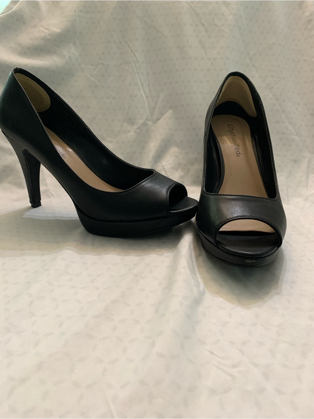 Cityclassified Black Open-Toe Platform Heels